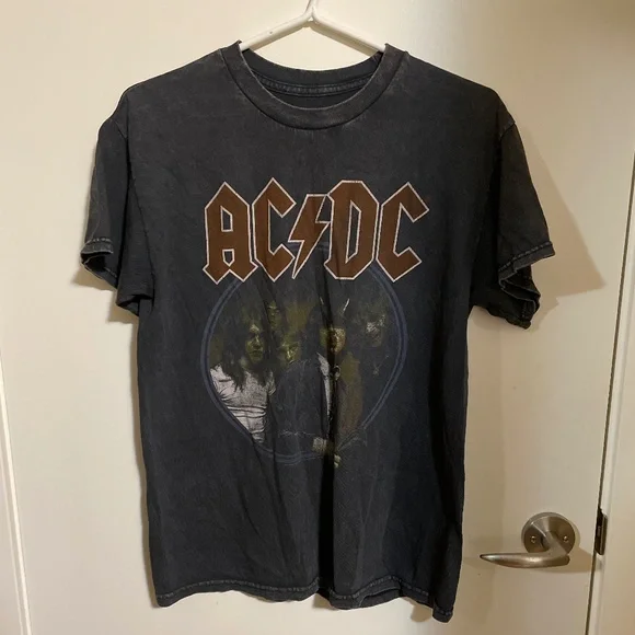AC/DC Shirt - Picture 1 of 1